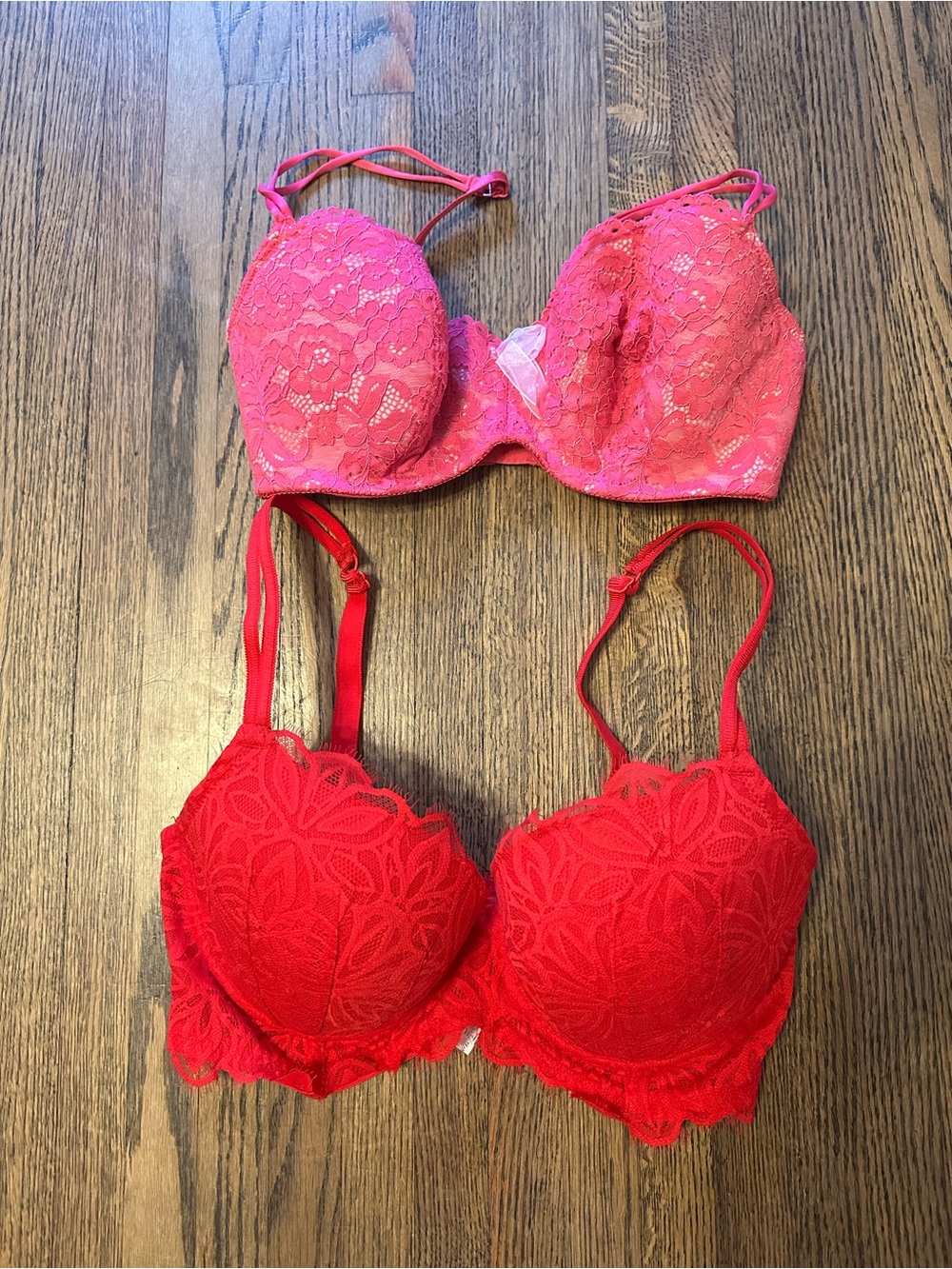 BUNDLE Victoria’s Secret B Tempter Lace Push-Up Bra — Pink and Red